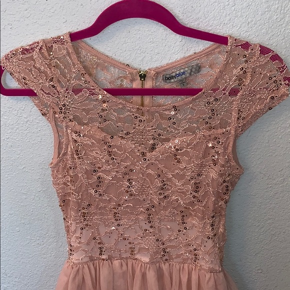 Lace Dress - Picture 2 of 4